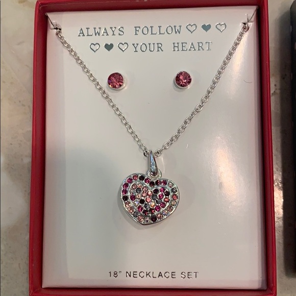 Necklace set - Picture 2 of 3